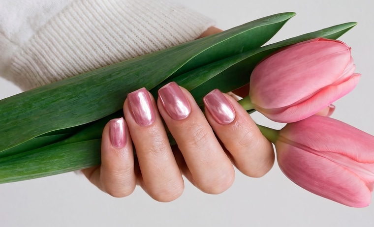 Uñas primavera 2026: tendencias de colores y diseños en manicura
