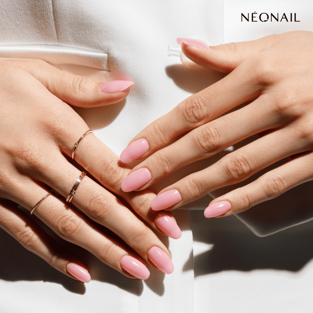 Uñas сon tops efecto milky blush