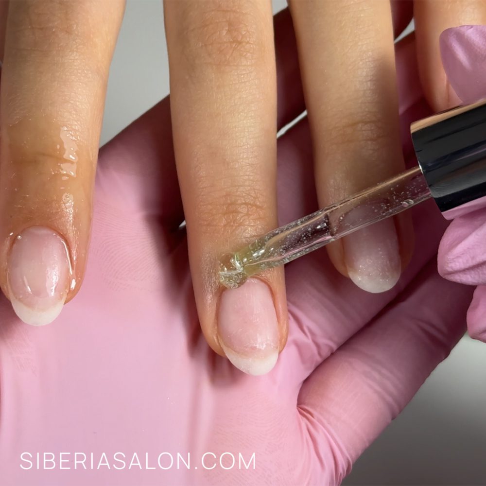 Manicura Detox paso 5 - Exfoliación de cutículas Manicura Detox paso 5 - Exfoliación de cutículas