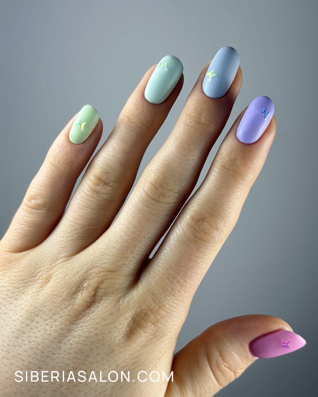 mariposa para uñas primavera 2025