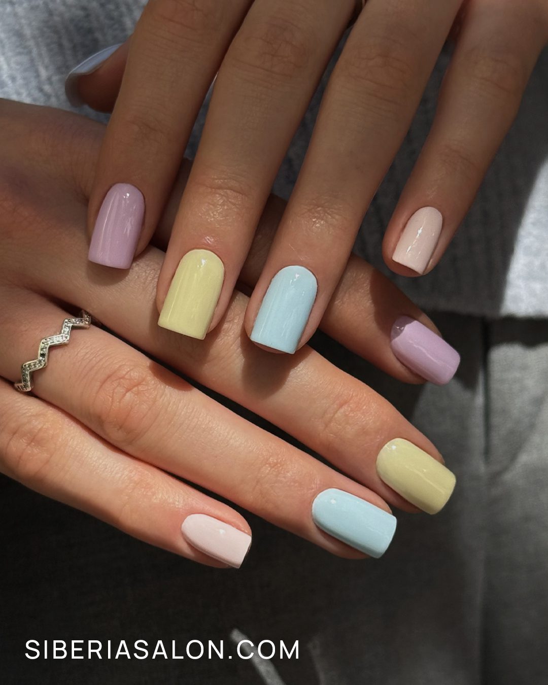 Colores Pastel para las uñas primavera 2025