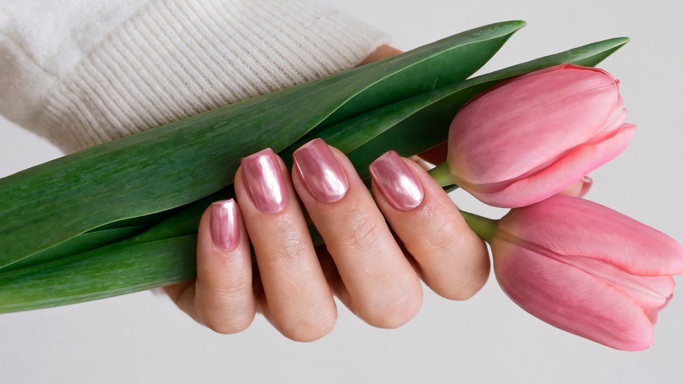 Uñas primavera 2026: tendencias de colores y diseños en manicura