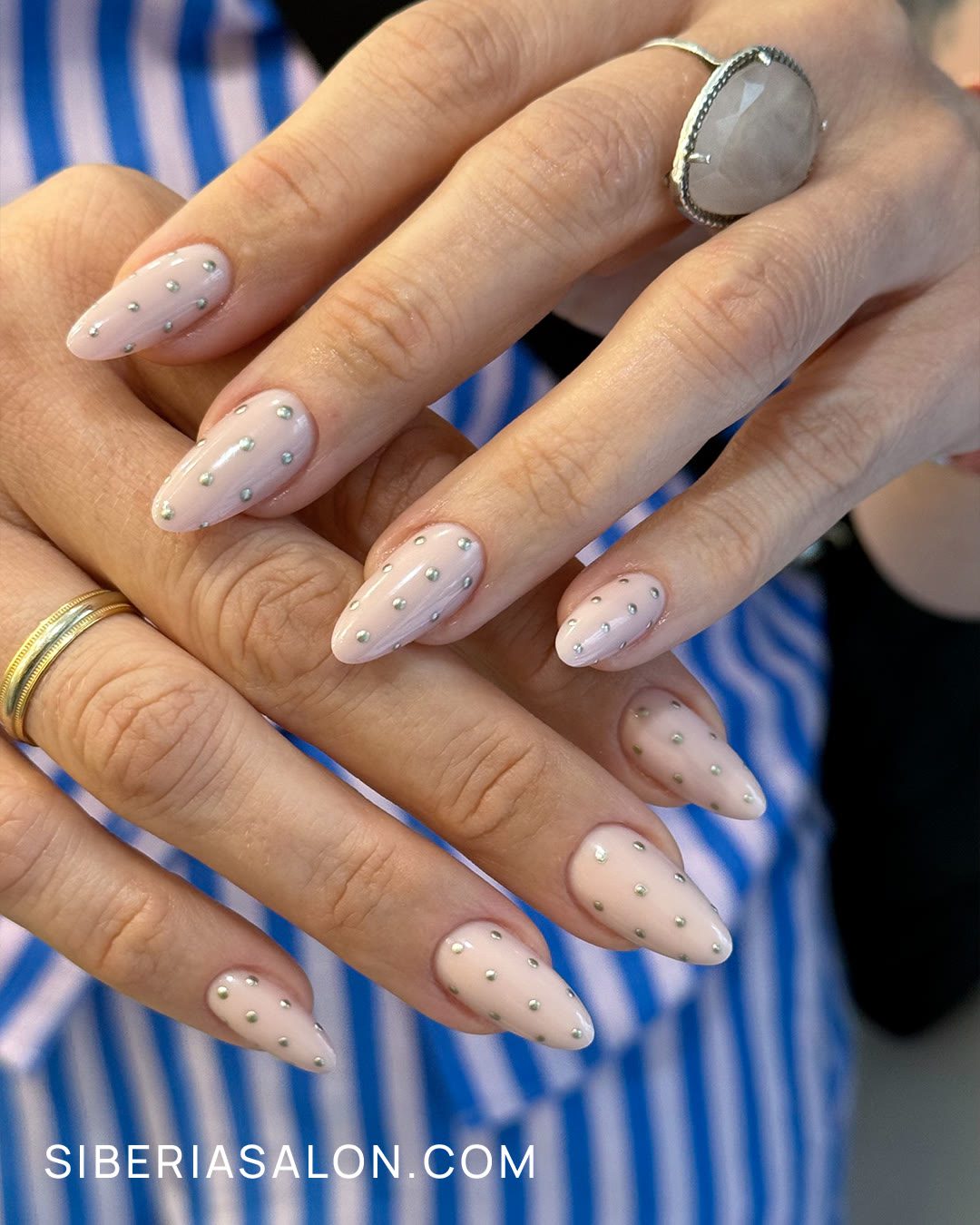 Polka dots para otoño 2026
